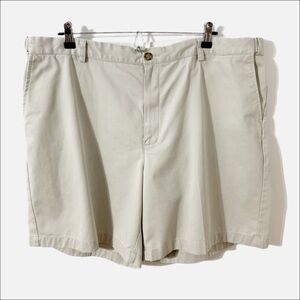 L. L. Bean Comfort Waist 100% Cotton Flat Front Khaki Shorts Front Rear Pockets